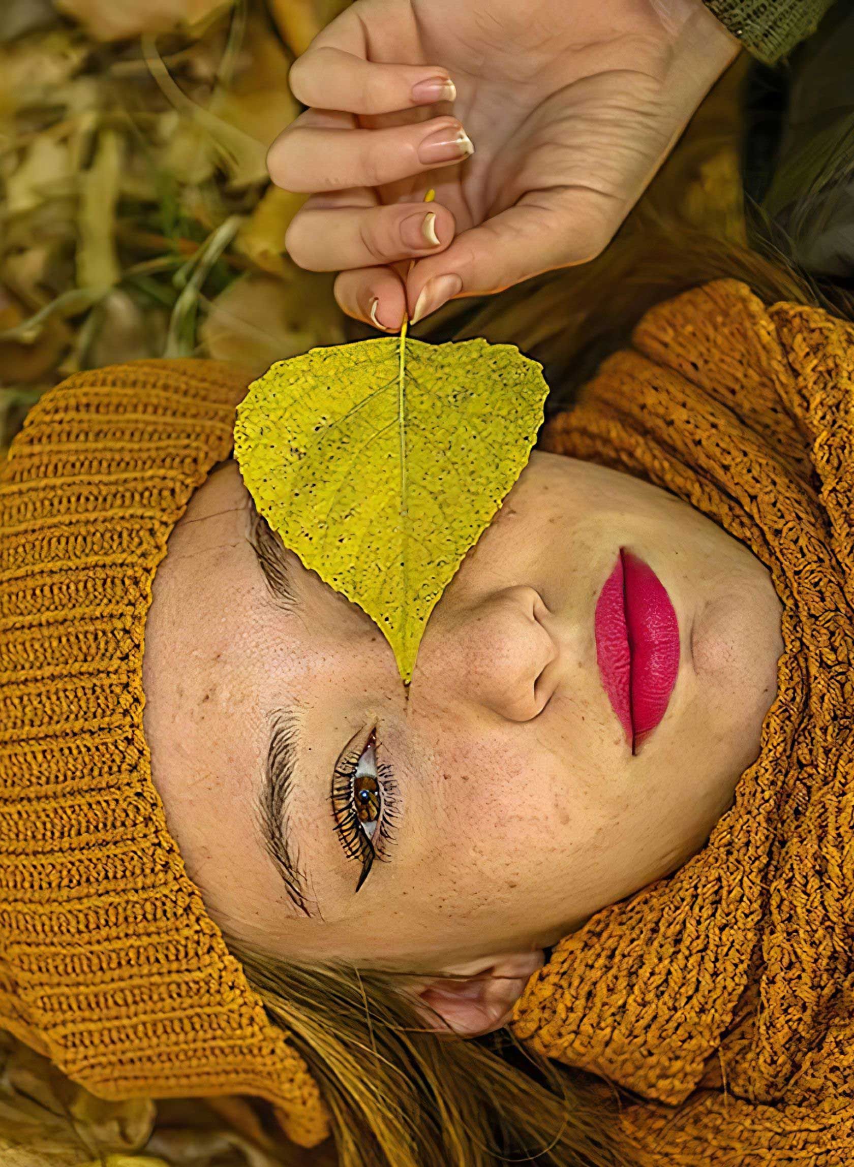 foto de mujer en otoño